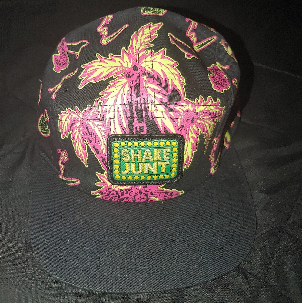 Shake Junt 5 Panel
